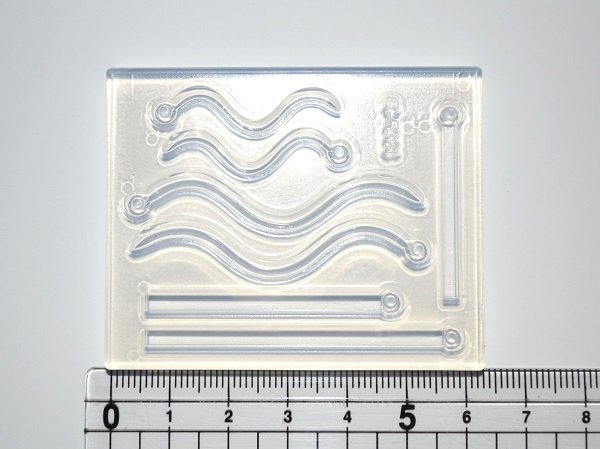 画像2: (sn835)シリコンモールド 穴付きチャーム ロングライン ウェーブ (2)