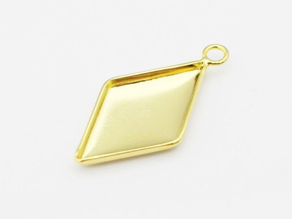 画像2: 【高品質日本製 10セット予約販売】No.109 ペンダントトップ(ダイヤ型) ゴールド ミール皿 土台 17.5×10.5mm (2)