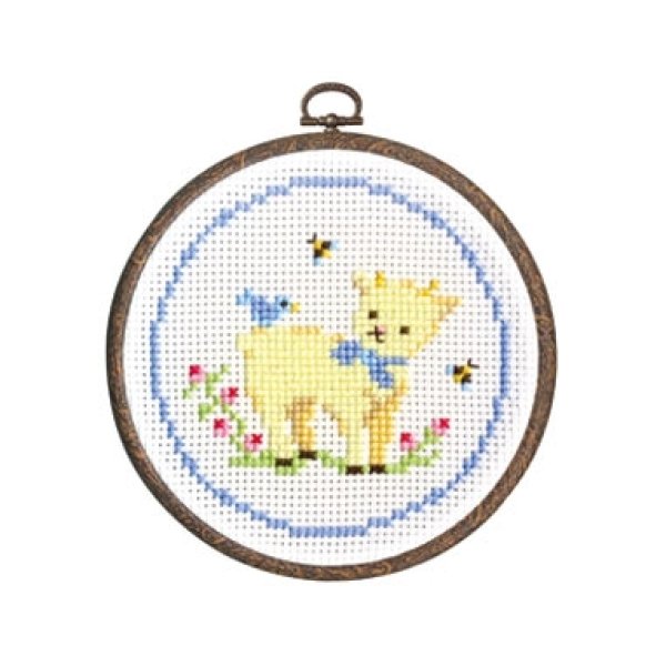 画像1: (op7407)オフホワイト　刺繍キット【子ヤギとコトリ】　 初心者でも簡単　小鳥　オリンパス　額　ミニ額　手作り　クロス ステッチ　手芸 (1)