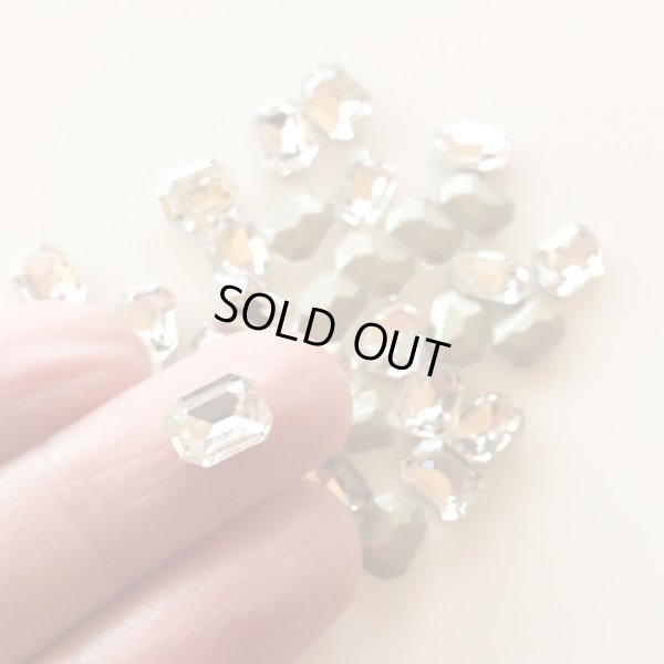 画像2: (2515)  ジュエリア 変則型 レクタングル 6×8mm チャトン クリスタル クリスタル 高品質のガラスストーン 10粒入り (2)