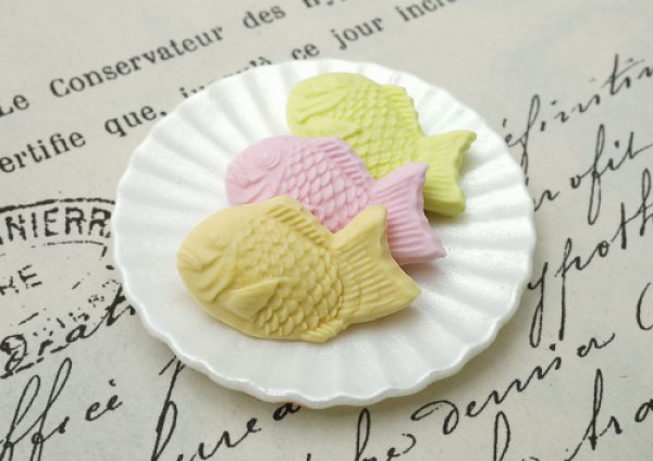 画像4: (ka1126) シリコンモールド クレイジュエリー たいやき ミニチュア 3サイズ 立体型 1/12サイズ対応 キッチン雑貨 ミニチュア食器 食玩 レジンや樹脂粘土でのフェイクフード作りに (4)