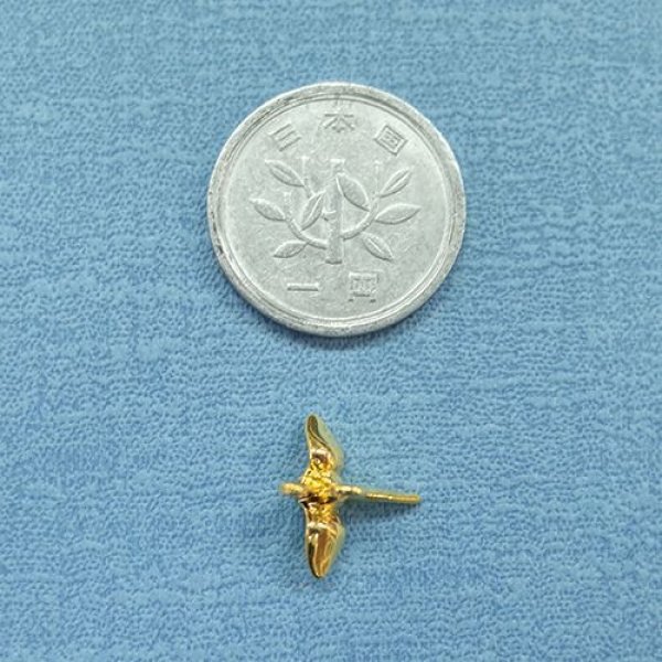 画像4: (kara698)【お取り寄せ商品 10個セット販売】和風 チャーム（ ミール皿 ・ セッティング台 )  ミニ折り鶴  2色展開 アクセサリー パーツ  (4)