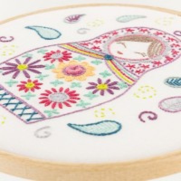 画像3: (by70904)初心者向け 刺繍キット フランス製 マトリョーシカのアヌーシュカ ししゅう (3)