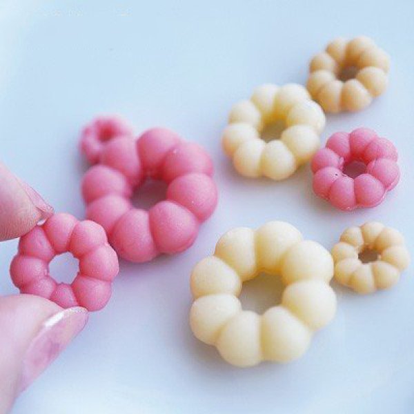 画像2: (sn307)シリコンモールド　ドーナツ　リング　丸型　フェイクフード　5サイズ　立体型　レジンや樹脂粘土に ミニチュア雑貨 (2)