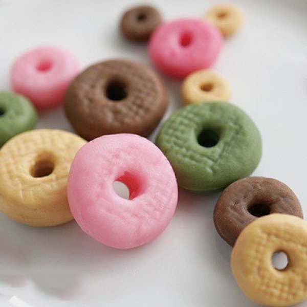 画像2: (sn207)シリコンモールド　ドーナツ　リング　フェイクフード　5サイズ　立体型　レジンや樹脂粘土に ミニチュア雑貨 (2)