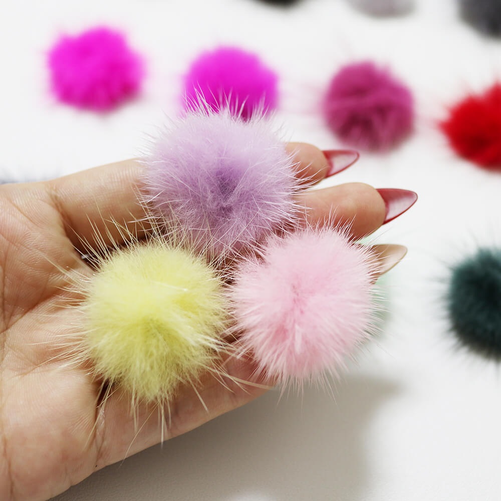 Fur Happy Bag福袋 330 ミンクファー ボール福袋 30個 ぽんぽん ふわふわ ネイルアート や ハンドメイド アクセサリー パーツ 素材 に スワロ レジン ハンドメイドの激安通販 You